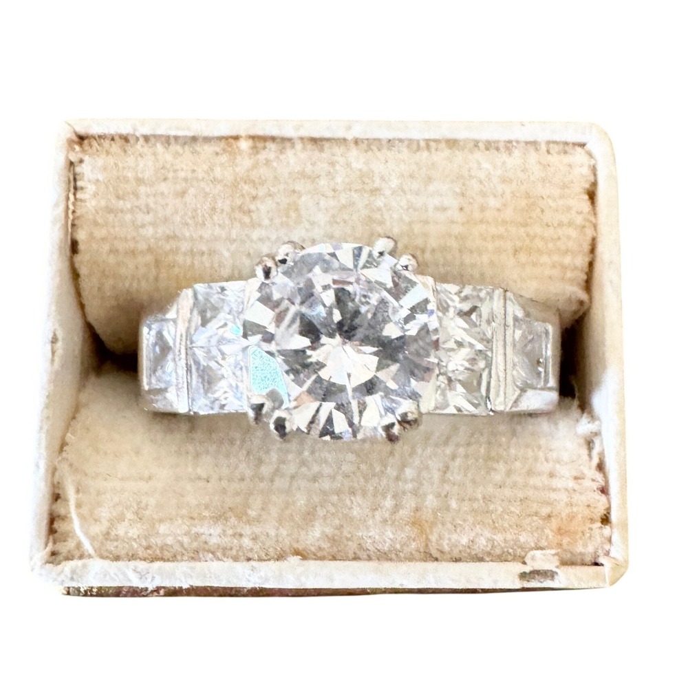 Vintage CZ Cubic Zirconia Engagement Ring Princess Baguette Accent Silver Size 8